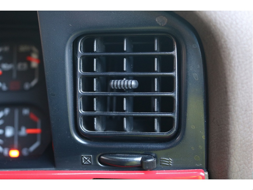 エアコン吹き出し口