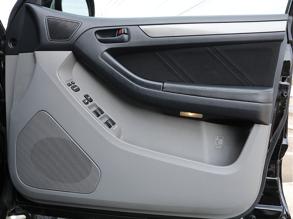 運転席の内張り