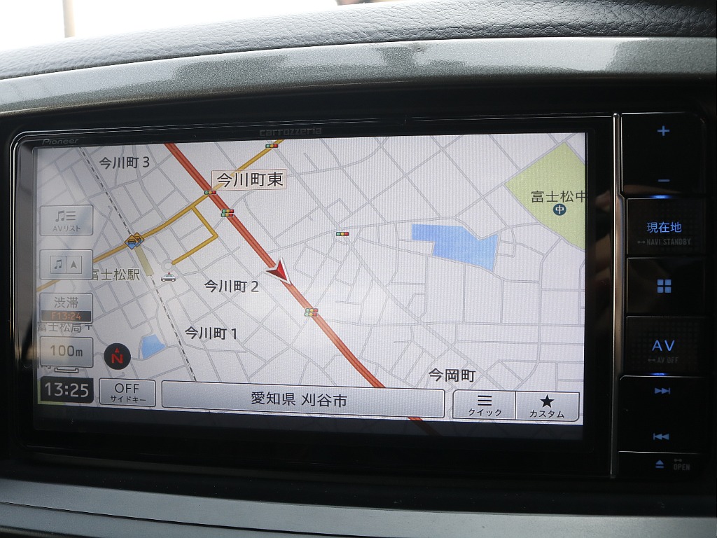 カーナビ付きなので遠方へのお出かけも安心