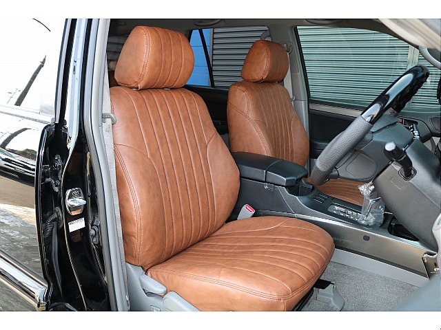 新品シートカバーを装着、リフレッシュした気持ちでお乗りいただけます。