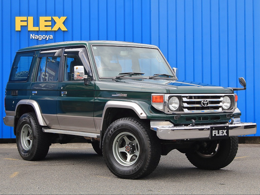トヨタ ランドクルーザー70(2枚目)