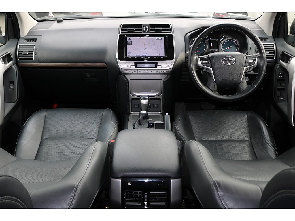 トヨタ ランドクルーザープラド(2枚目)