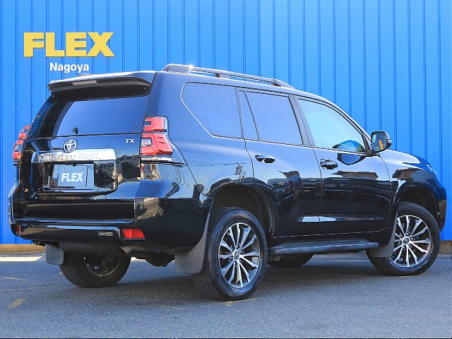 大容量なラゲッジルームはたくさんお買い物をしても楽々に荷物を乗せることが可能です◎