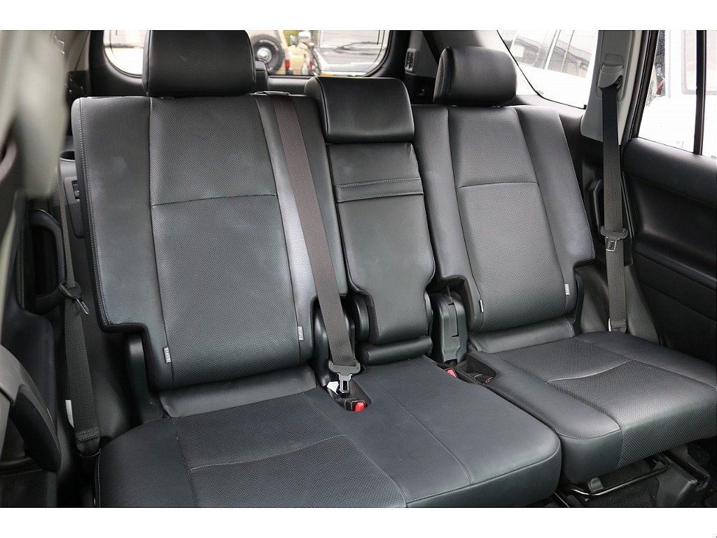 トヨタ ランドクルーザープラド(7枚目)