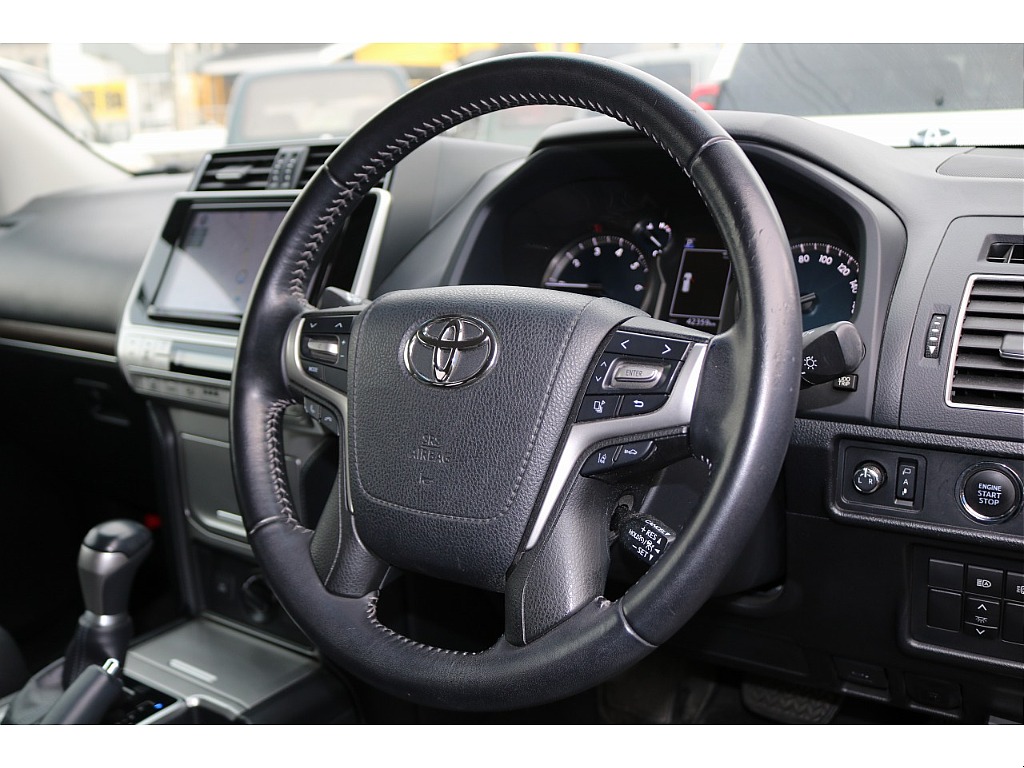 トヨタ ランドクルーザープラド(10枚目)