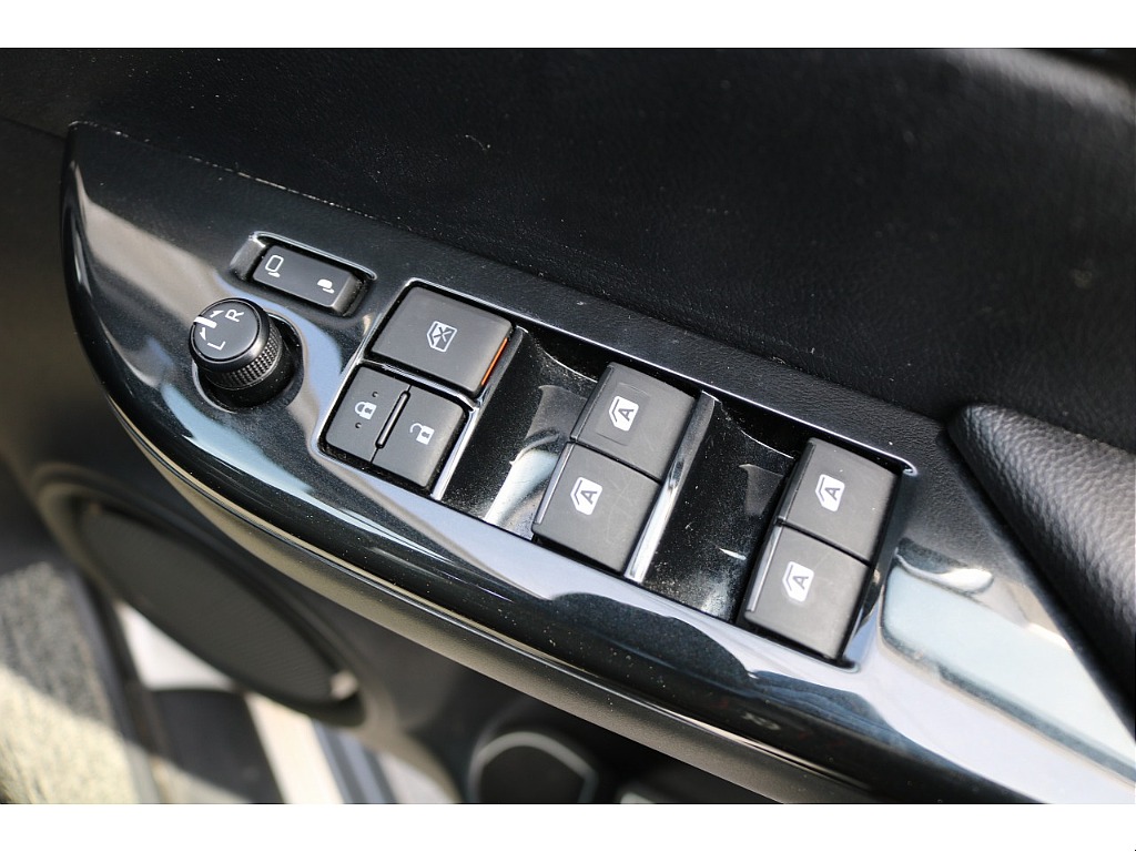 パワーウインドウスイッチ