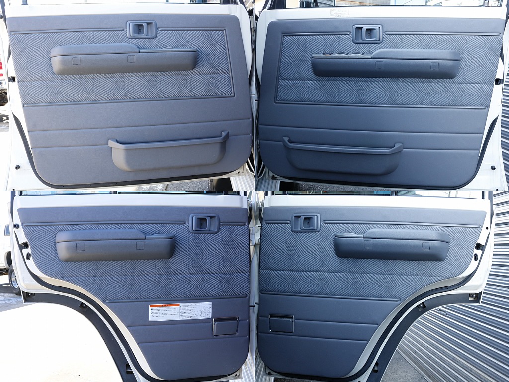 内張り、大きな傷や汚れもなく、きれいな状態です！オリジナルの生地をリペア等が最近のトレンドになっておりますが、こちらはシートに特徴がありますので、シンプルな状態のほうがオススメです！