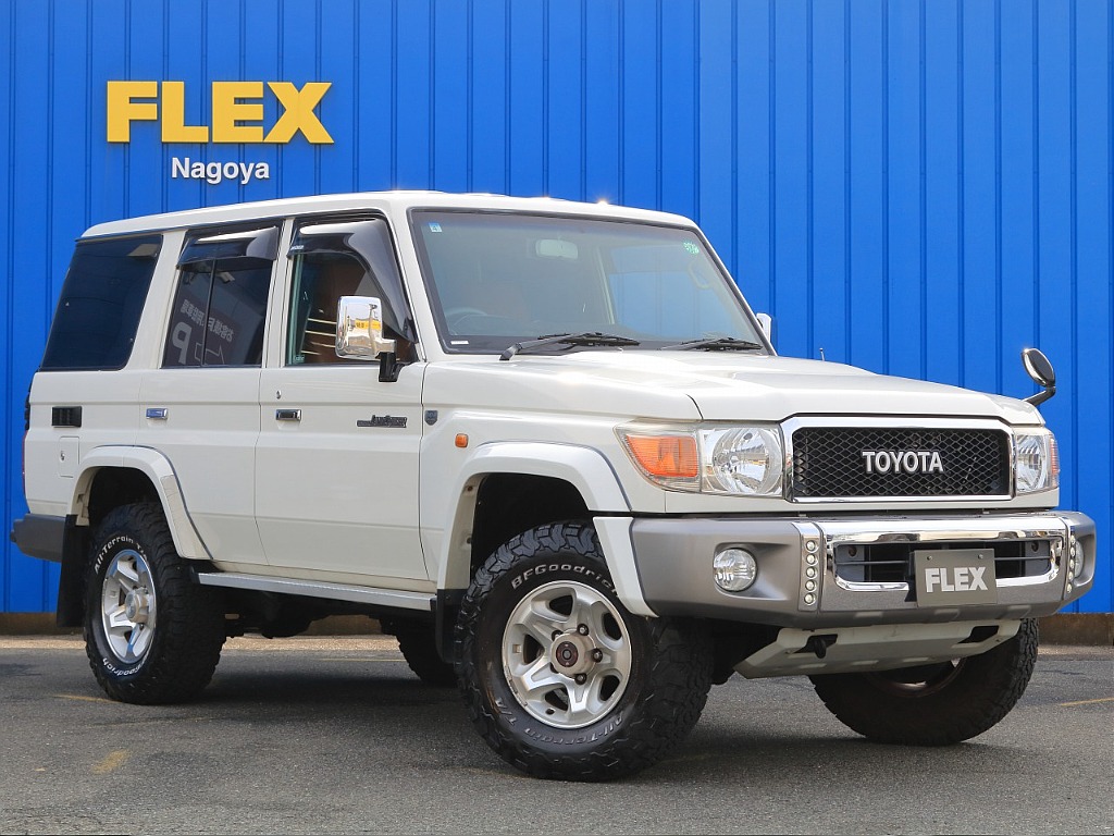 トヨタ ランドクルーザー70(2枚目)