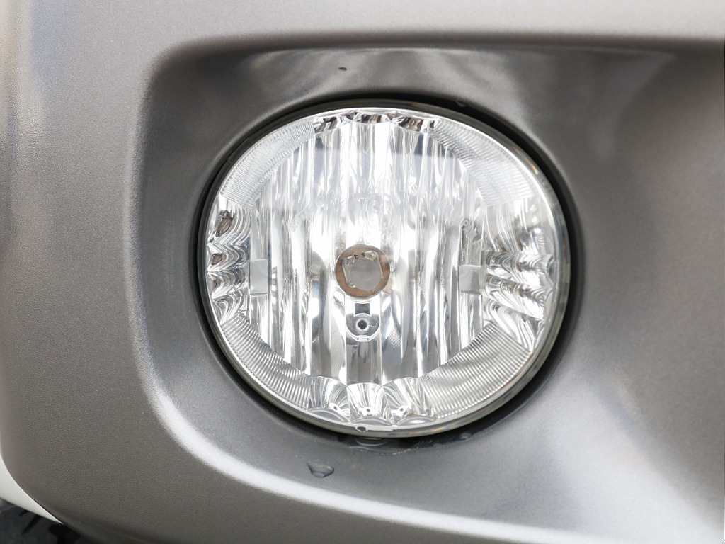 丸目ヘッドライト