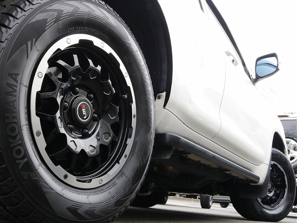 タイヤ・ホイールで全体の雰囲気がガラリと変わります！