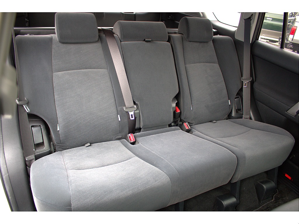 トヨタ ランドクルーザープラド(7枚目)