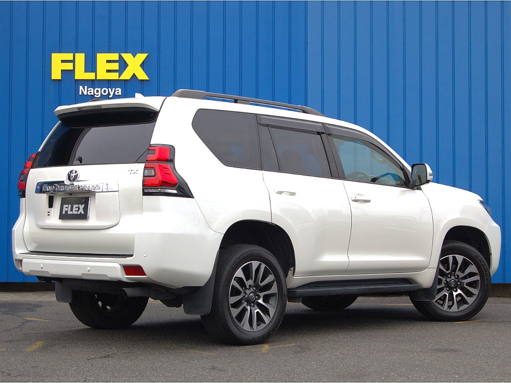 広々としたリアゲートは荷物をたくさん乗せることが可能です。キャンプや旅行など様々なシーンで大活躍です♪