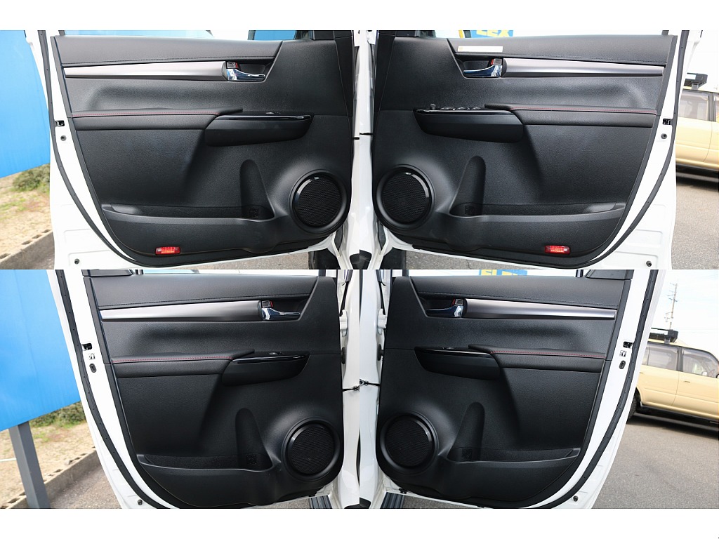 内張り、大きな傷や汚れもなく、きれいな状態です！オリジナルの生地をリペア等が最近のトレンドになっておりますが、こちらはシートに特徴がありますので、シンプルな状態のほうがオススメです！