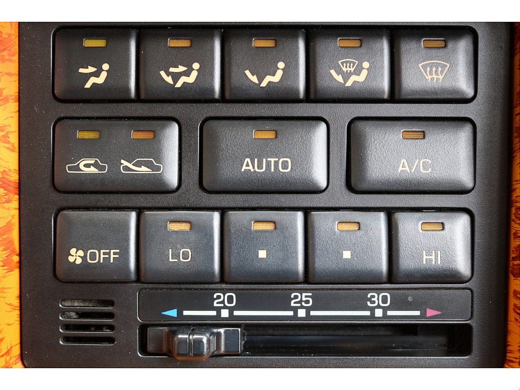 エアコンパネル