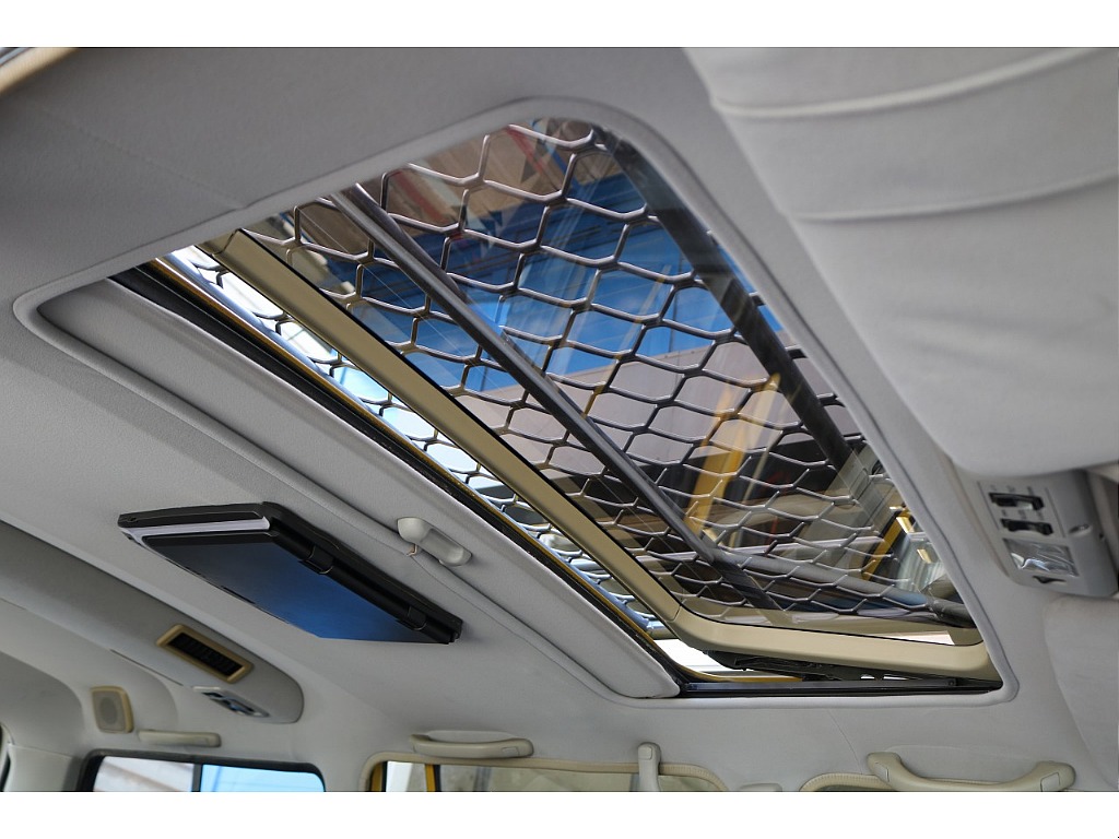 サンルーフ付き