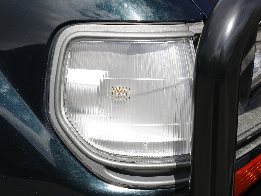 フロントウインカー