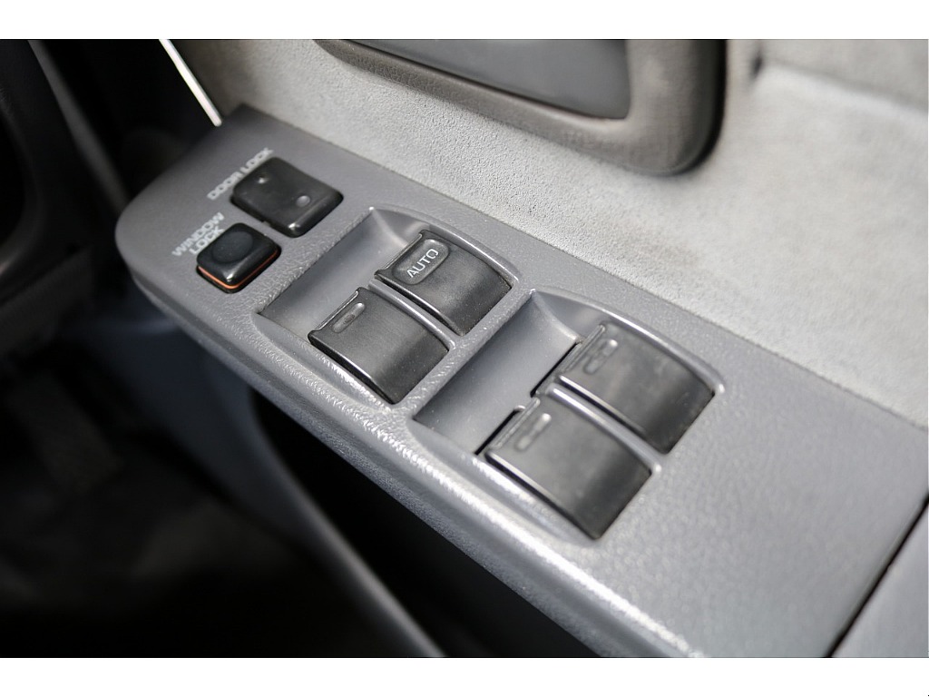 パワーウインドウスイッチ