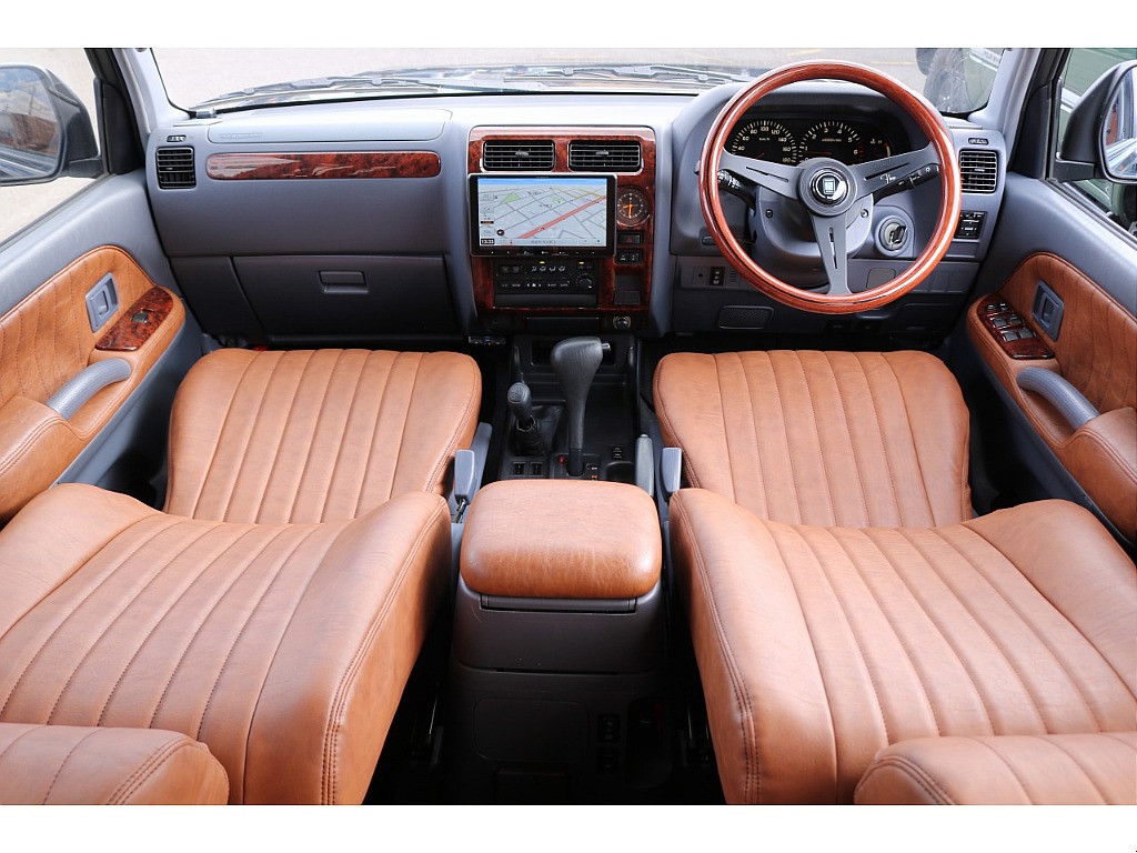 トヨタ ランドクルーザープラド(2枚目)