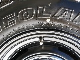 タイヤサイズは235/85R16になります！