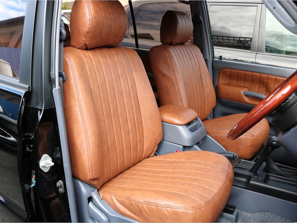 トヨタ ランドクルーザープラド(6枚目)