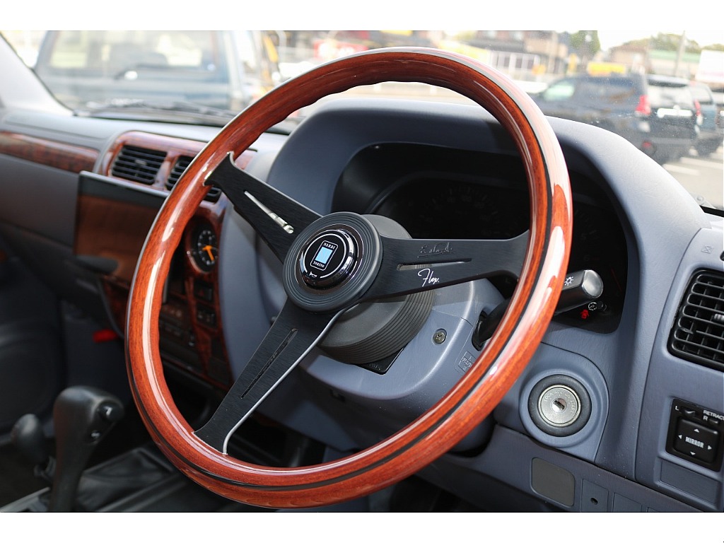 トヨタ ランドクルーザープラド(10枚目)