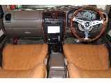 FLEXオリジナルのナルディステアリング×シートカバーをインストール！！オーナー様だけの特別な空間に♪