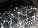タイヤ溝ご覧の通りです。