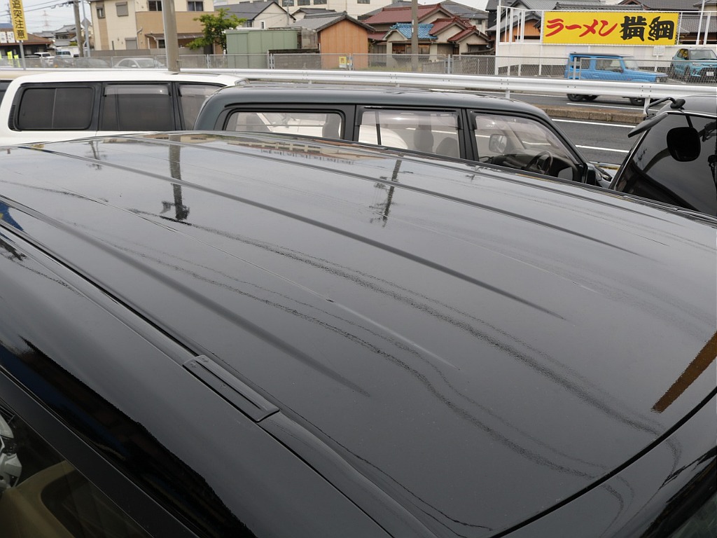 ルーフラックなどのカスタムも可能になります！！当店のスタッフは常にカスタムの事を考えていますので、良いご提案が出来ると思います！