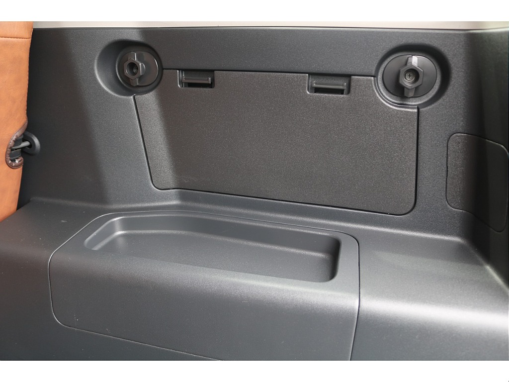 ラゲッジの収納スペース