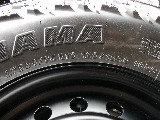 タイヤサイズは285/75/R16になります！