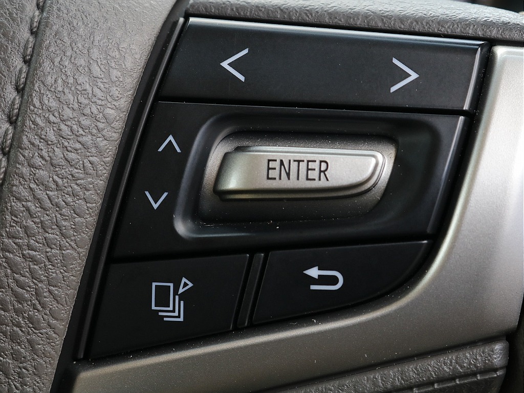 ハンドル操作部