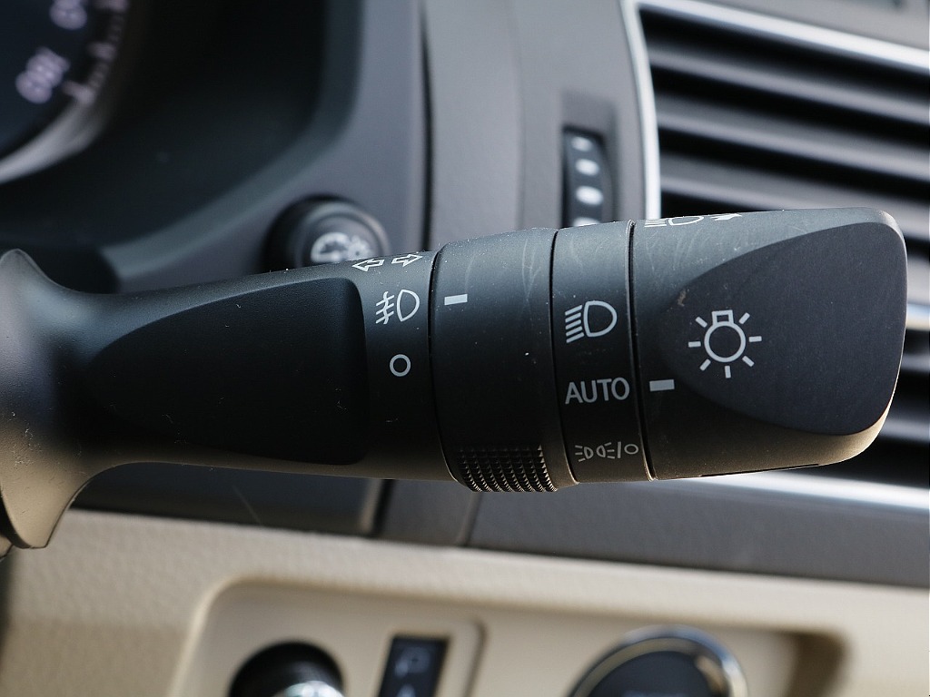 ハンドル操作部