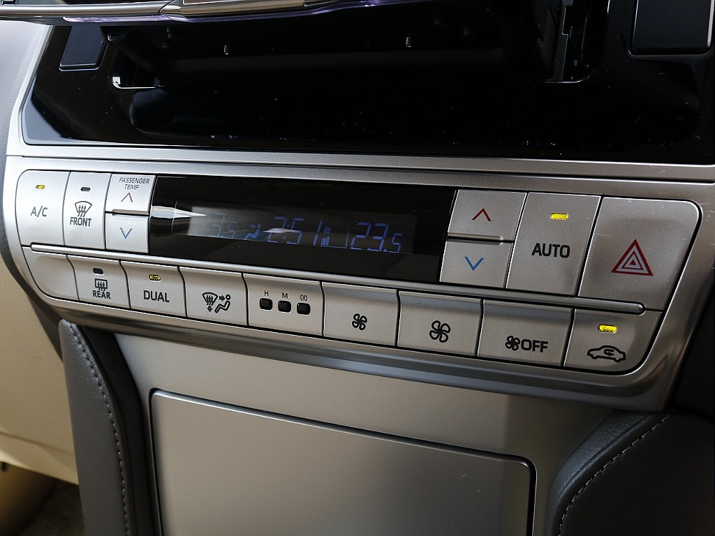 エアコンパネル