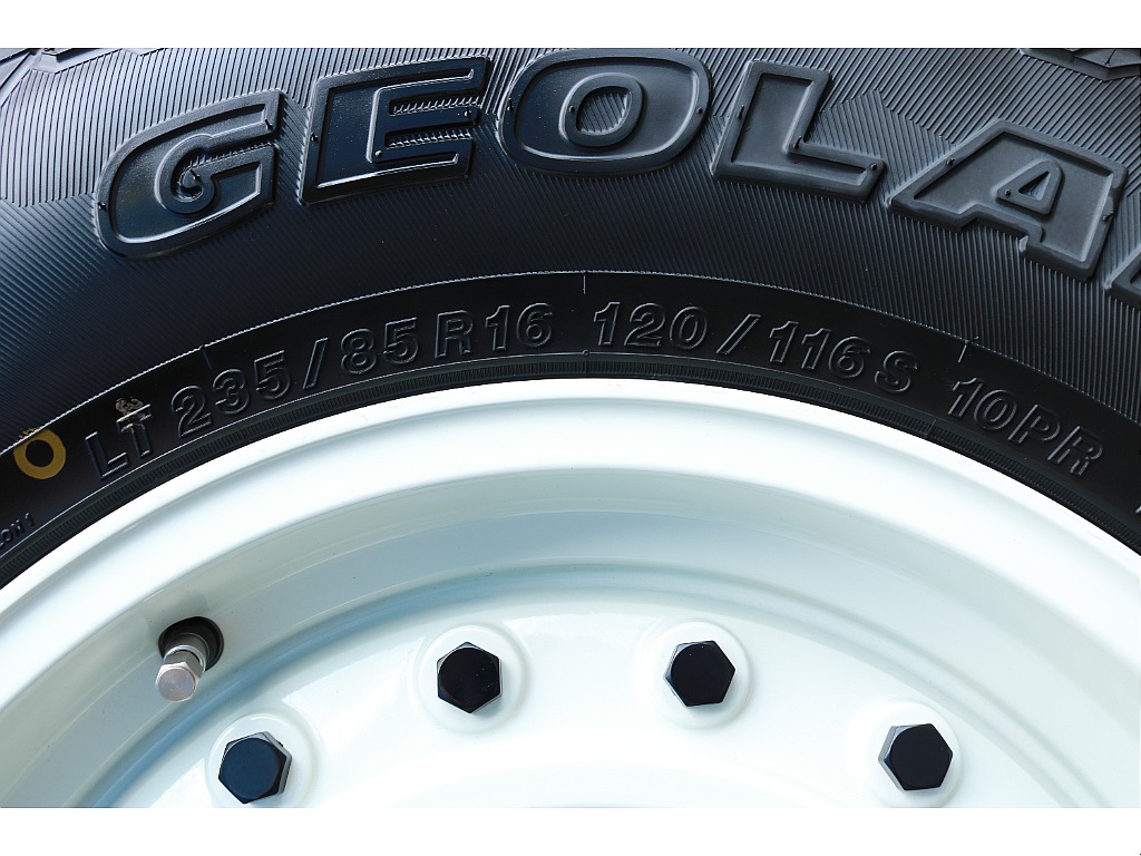 ジオランダーAT4 235/85R16