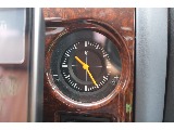 95プラドの特徴でもある針時計！！レトロでかわいいですね♪