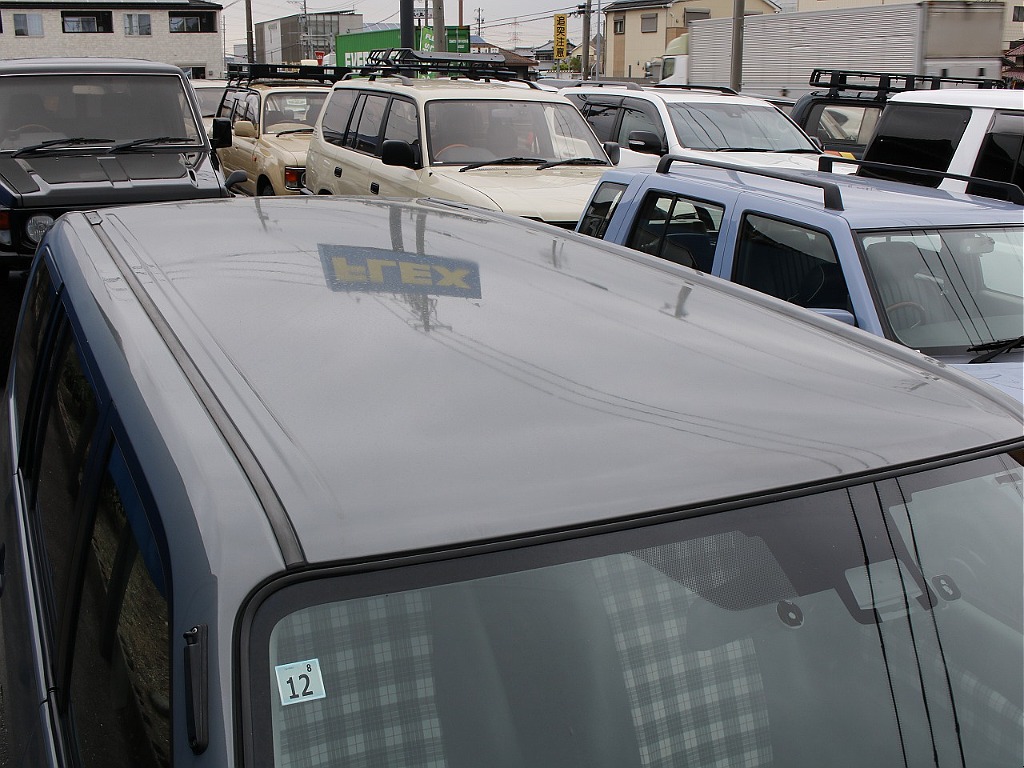 ルーフのペイントも綺麗な状態になります！！車の中でもたうさん日が当たる部分のなるので綺麗だと安心感がありますよね！