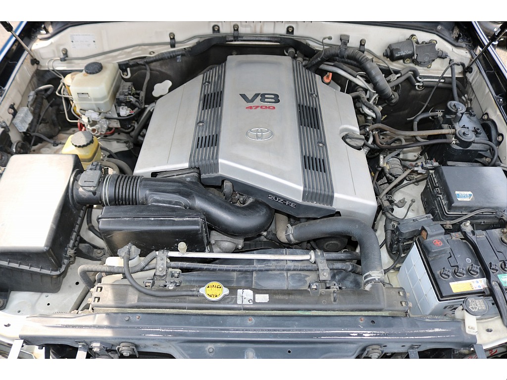 4700CC　V８エンジン！！