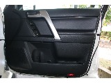運転席の内張り大きな傷や汚れもなく綺麗な状態です！