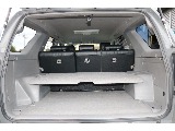 サーフは荷室が広いのが特徴。トノボードもあり積みっぱなしにしても問題ないほど大容量！