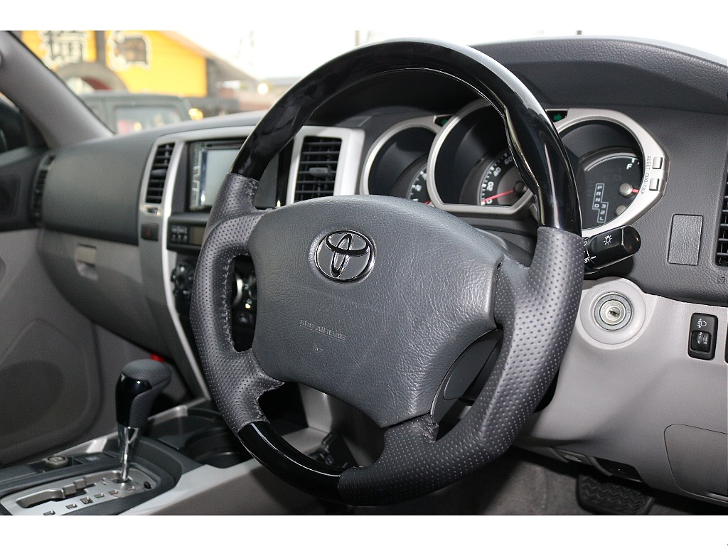 TOYOTA純正ハンドル
