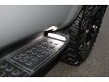 サイドステップの足元が光るので暗くても足元がよく見えます