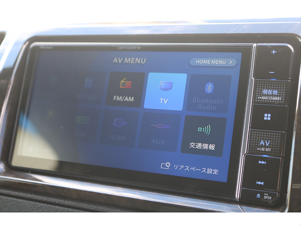 カロッツェリア製フルセグナビゲーション装備☆★CD/DVD/Bluetoothオーディオ/CD自動録音機能搭載！ミラーリングもお気軽にご相談下さい♪