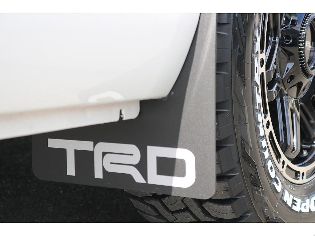 TRDマッドフラップ装着済み♪