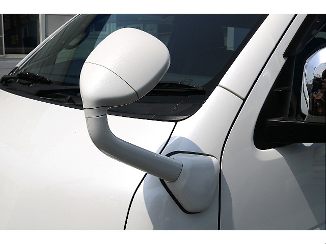 コーナーミラーは車体と同色ペイント♪