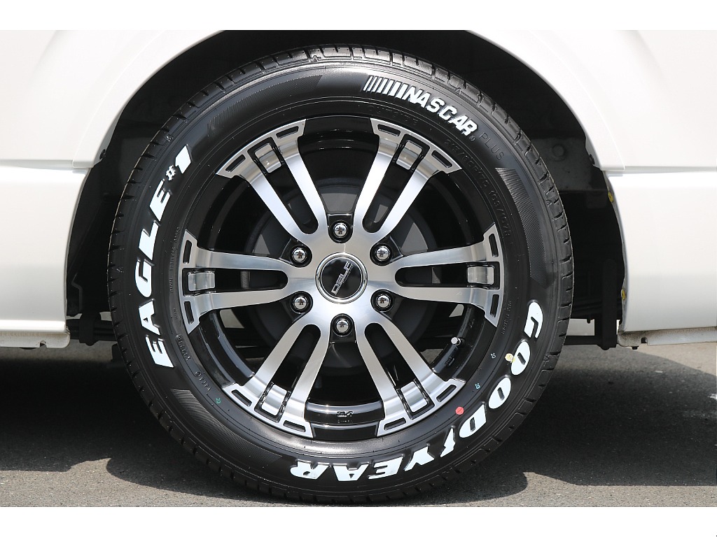 FLEX　DELF02　17インチAW×グッドイヤー　ナスカータイヤをインストール♪