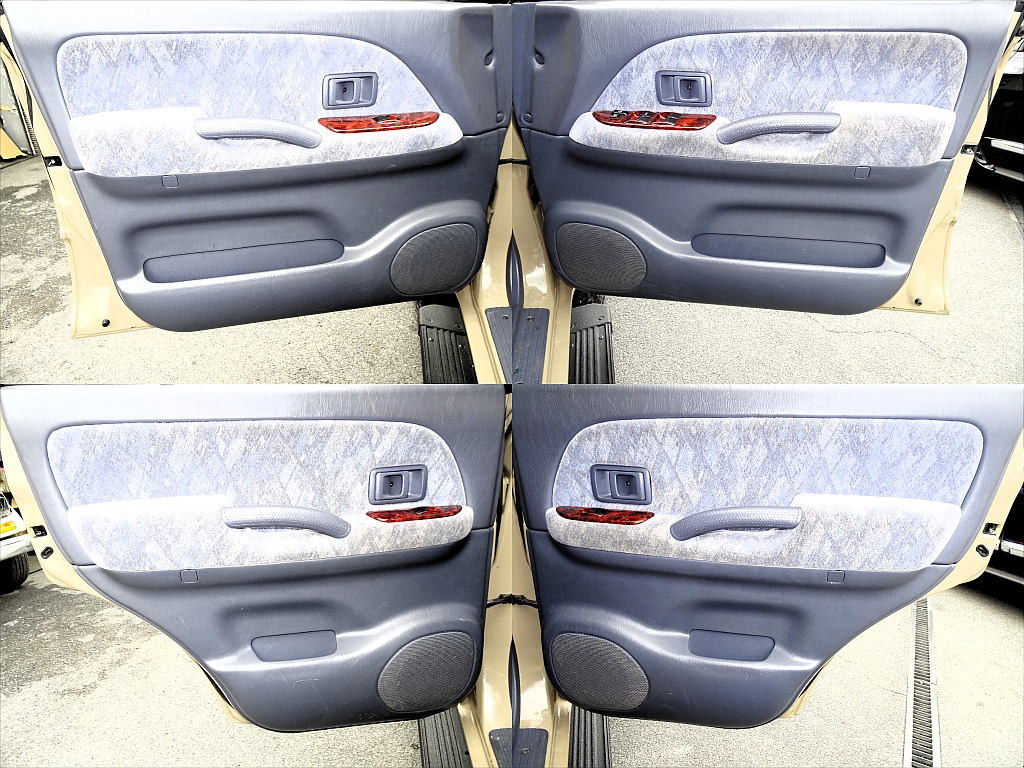 ドア内張は御覧の通りです☆