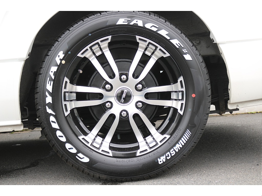 FLEX　DELF02　17インチAW×グッドイヤー　ナスカータイヤをインストール♪