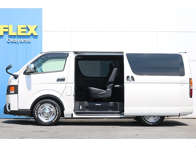 他車種と比べ広く設計されたスライドドアは乗り降りも快適に行って頂けます♪