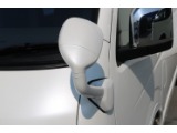 車体と同色ペイント済み♪
