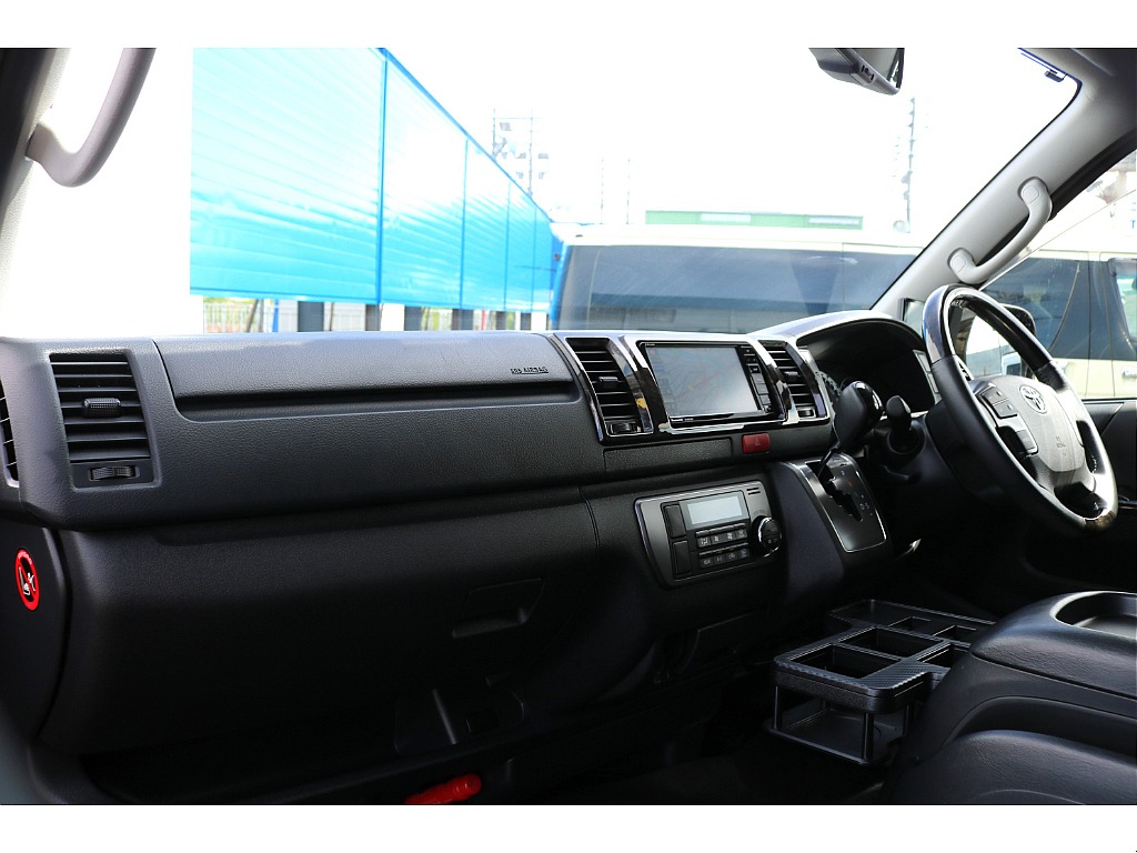 特別仕様車ダークプライム専用内装☆★マホガニーパネル高級感があります♪